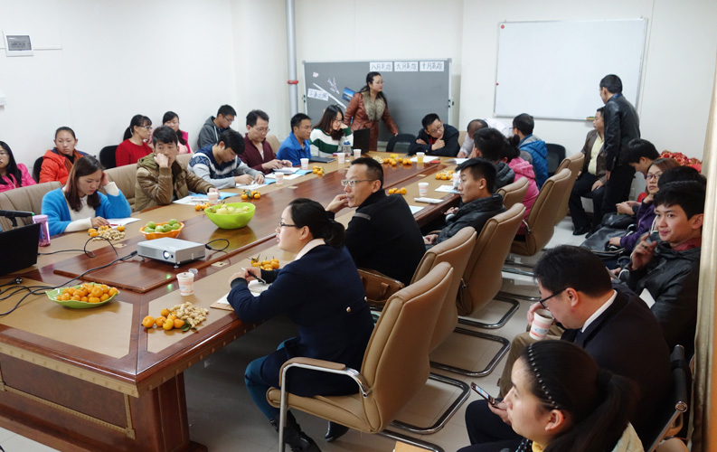 目前天度客戶(hù)沙龍已順利舉行4期，我們將一直秉承全公益、凈干貨、不推銷(xiāo)產(chǎn)品的理念，助力天度新老客戶(hù)開(kāi)展網(wǎng)絡(luò)營(yíng)銷(xiāo)和移動(dòng)互聯(lián)網(wǎng)營(yíng)銷(xiāo)。